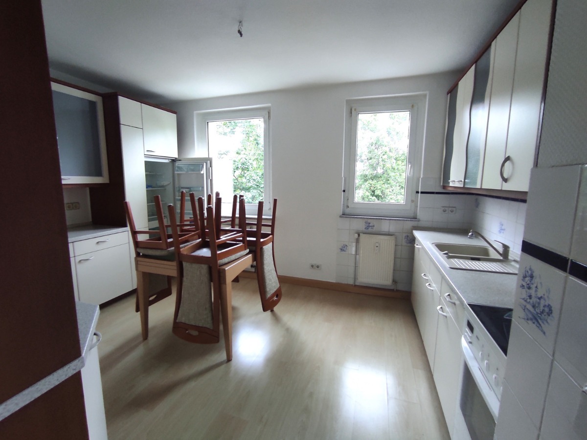 Renovierte Wohnung mit Balkon und Einbauküche - Foto 1