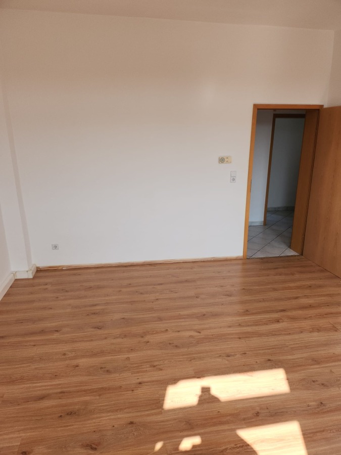 Bezugsfertige Wohnung mit Balkon und Dusche - Photo 3