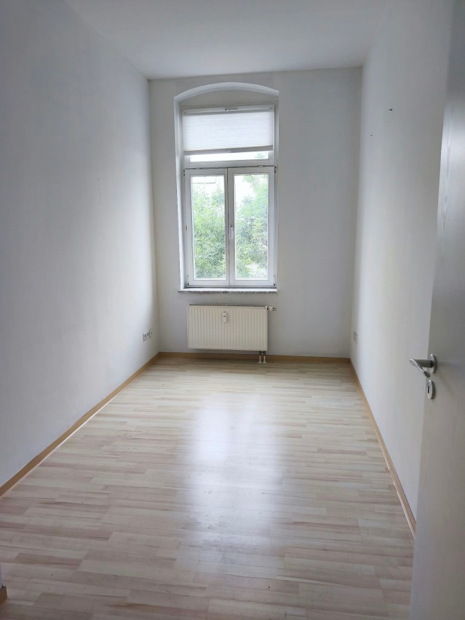 4-Raum Wohnung mit Balkon und großer Küche in der Altstadt im Herzen von Halle - Photo 1